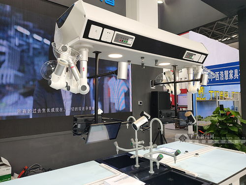 第九屆廣西教育裝備展圓滿(mǎn)落幕 云計(jì)算設(shè)備引領(lǐng)高科技教學(xué)新風(fēng)潮