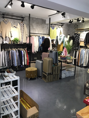 慕斯服飾店 打造時(shí)尚生活，引領(lǐng)零售新風(fēng)尚